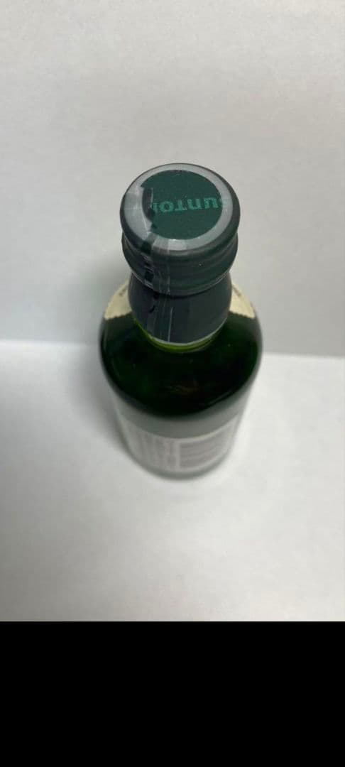 サントリー白州12年のミニボトル50ml 旧ラベルです。