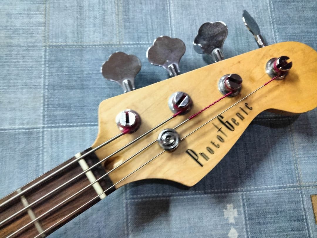 送料無料！Photo Genic/フォトジェニック/エレキベース/美品