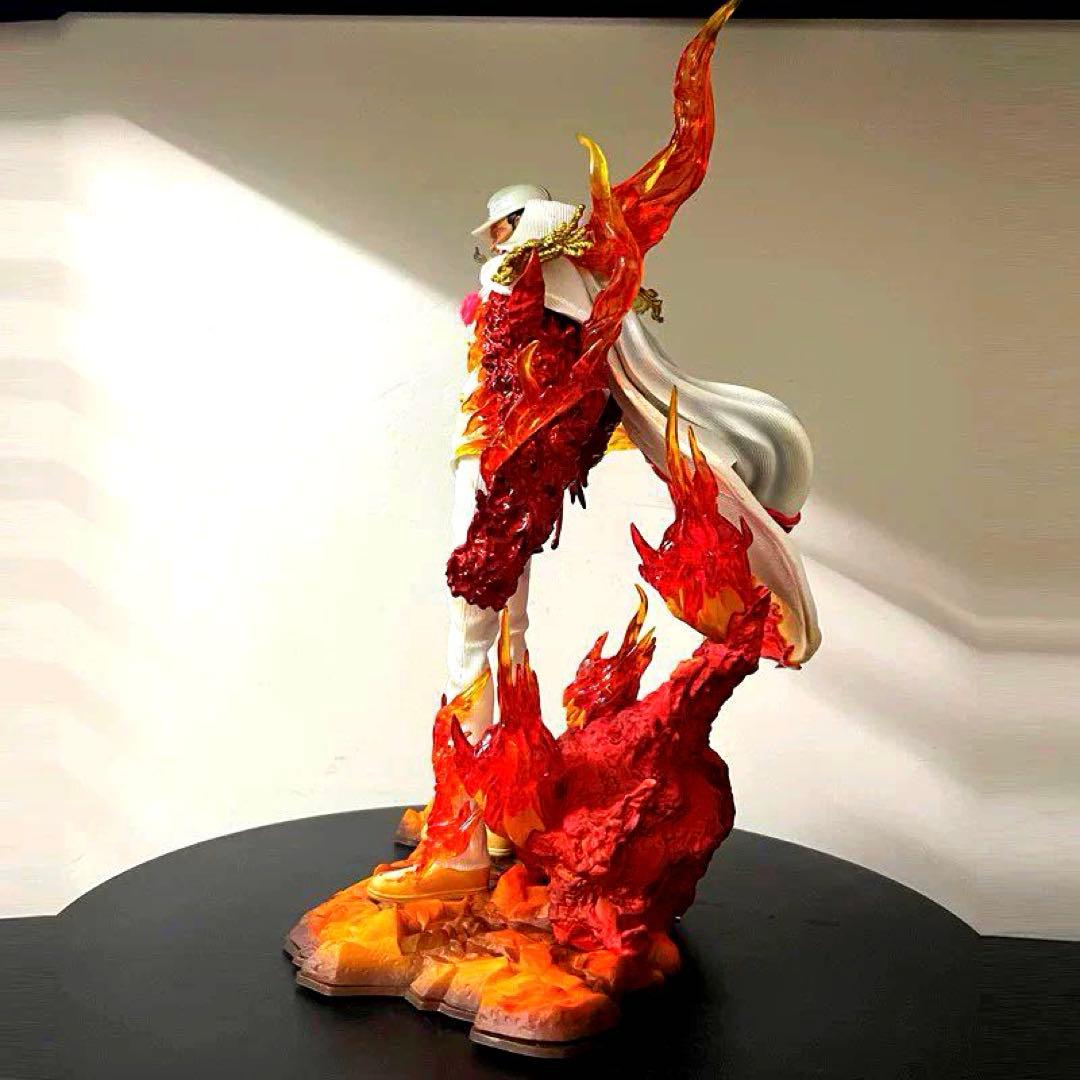 ワンピース　赤犬　サカズキ　白　フィギュア　ガレージキット