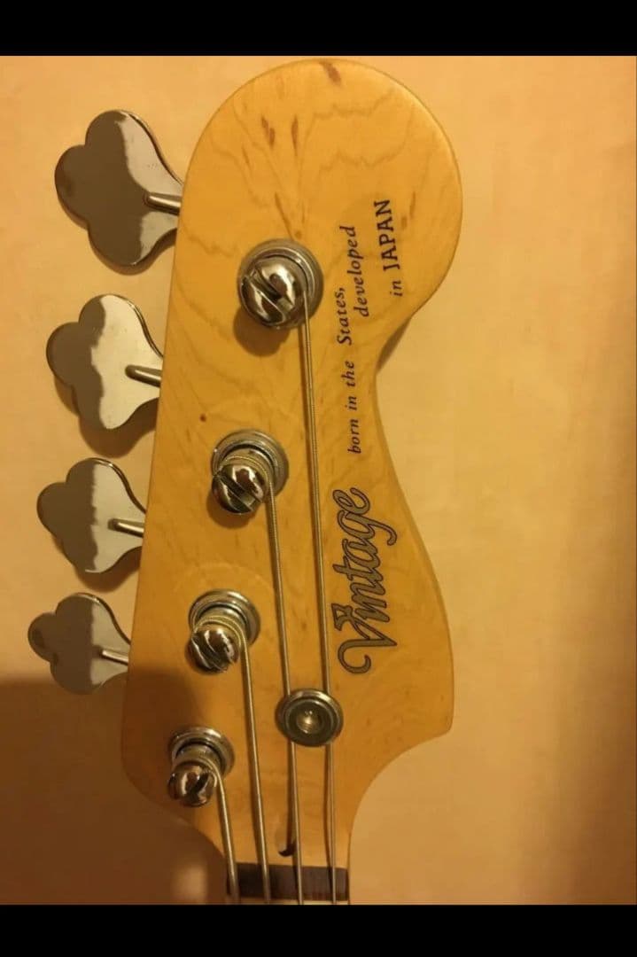 未使用近いVintageベースギター日本製専用ケース付き楽器店購入