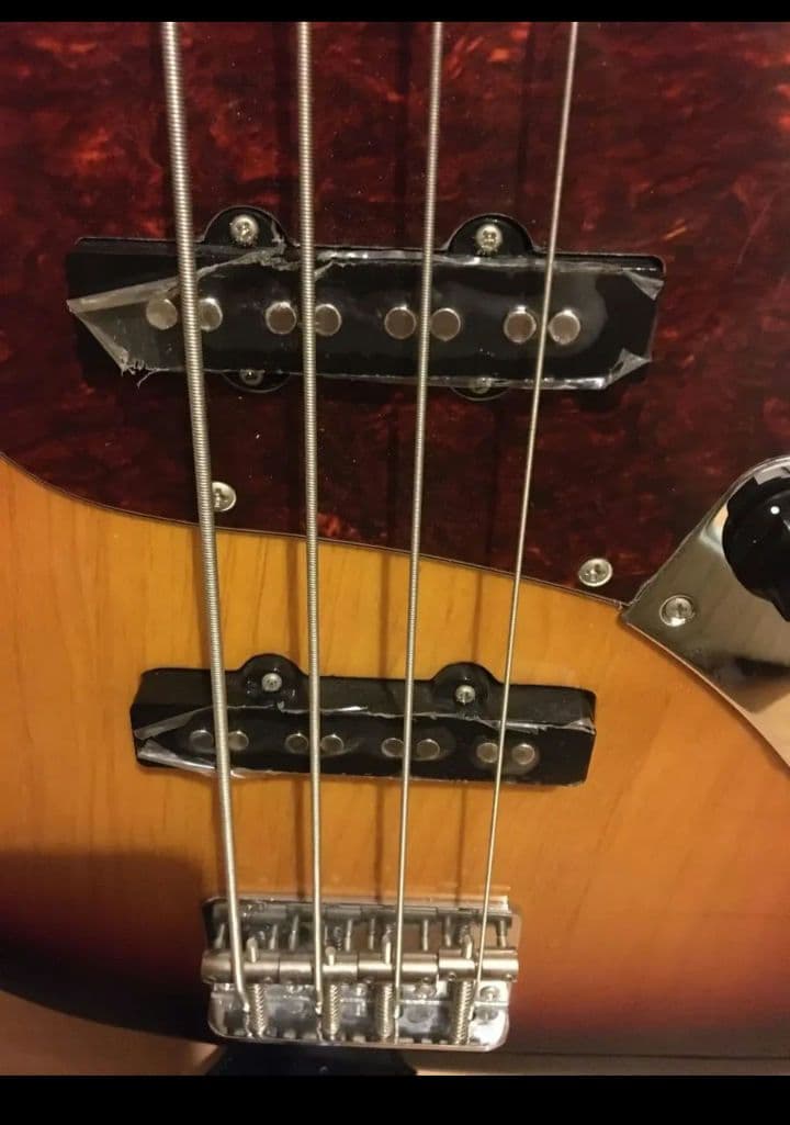 未使用近いVintageベースギター日本製専用ケース付き楽器店購入