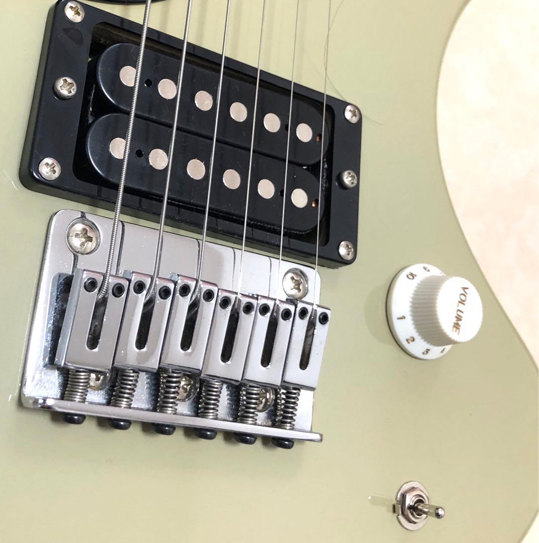 【美品】ZO-3 グレー アンプ内蔵ミニギター ディストーションSW付 ケース