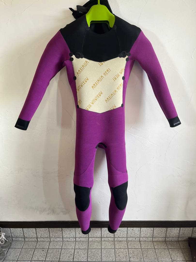 【新品.未使用】 fellow セミドライスーツ　All3mm