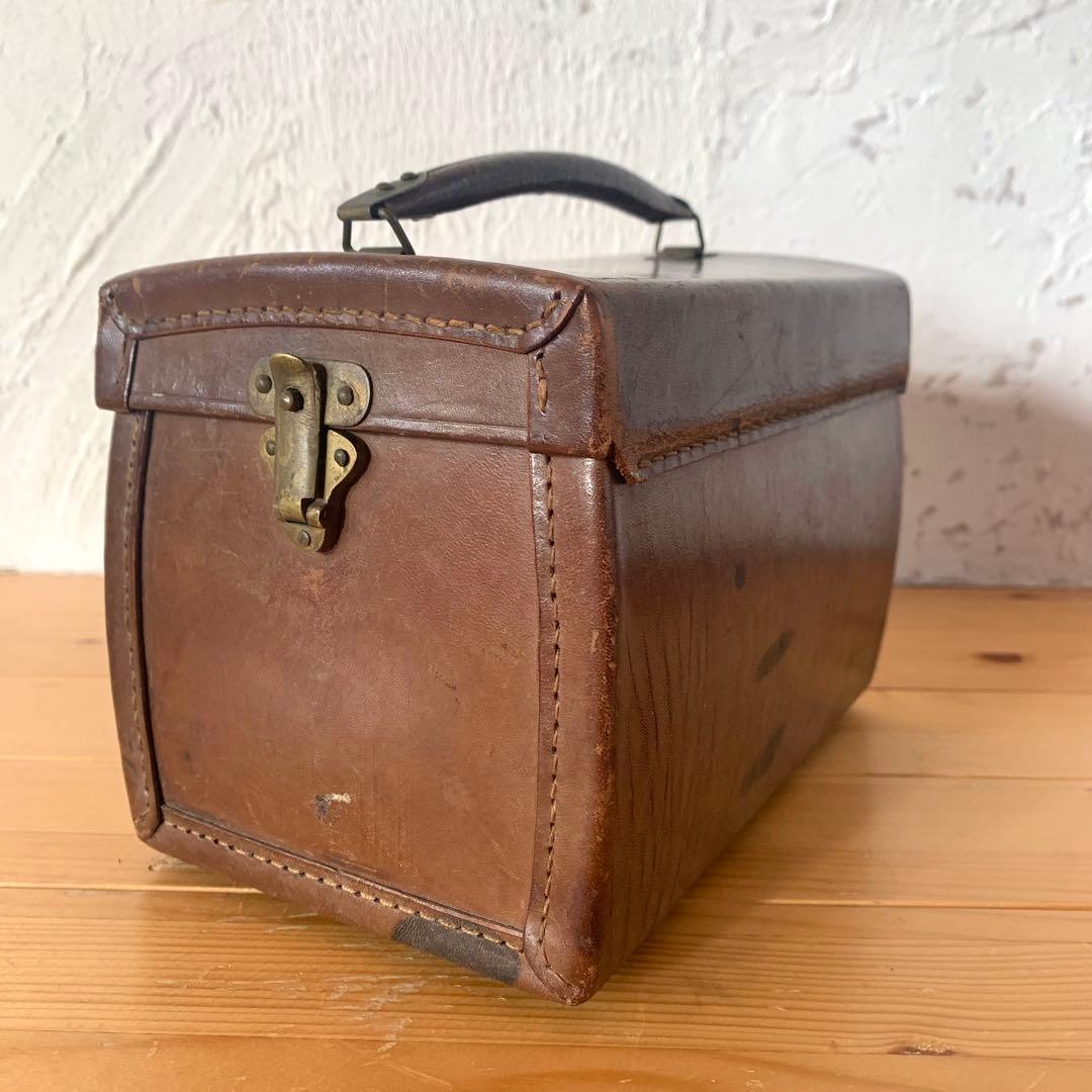 木芯革張り　小型トランク型　手提げ金庫　手提げ鞄　箱型　業務かばん　古道具