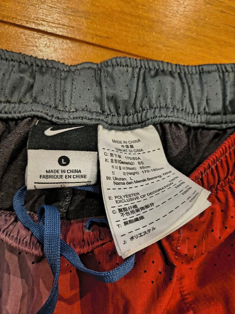 c*m様 GYAKUSOU ナイキ　ランニングショーツ レッド/グレー