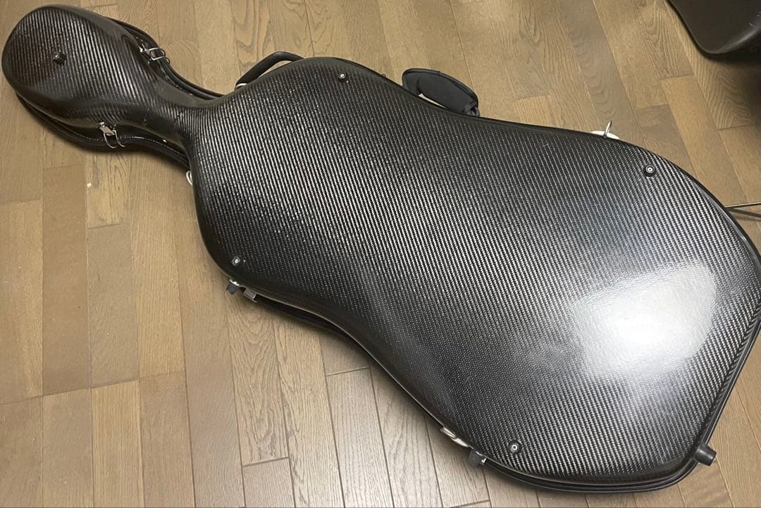 伝統と信頼のドイツGEWA製カーボン チェロケース、フラッグシップモデル。