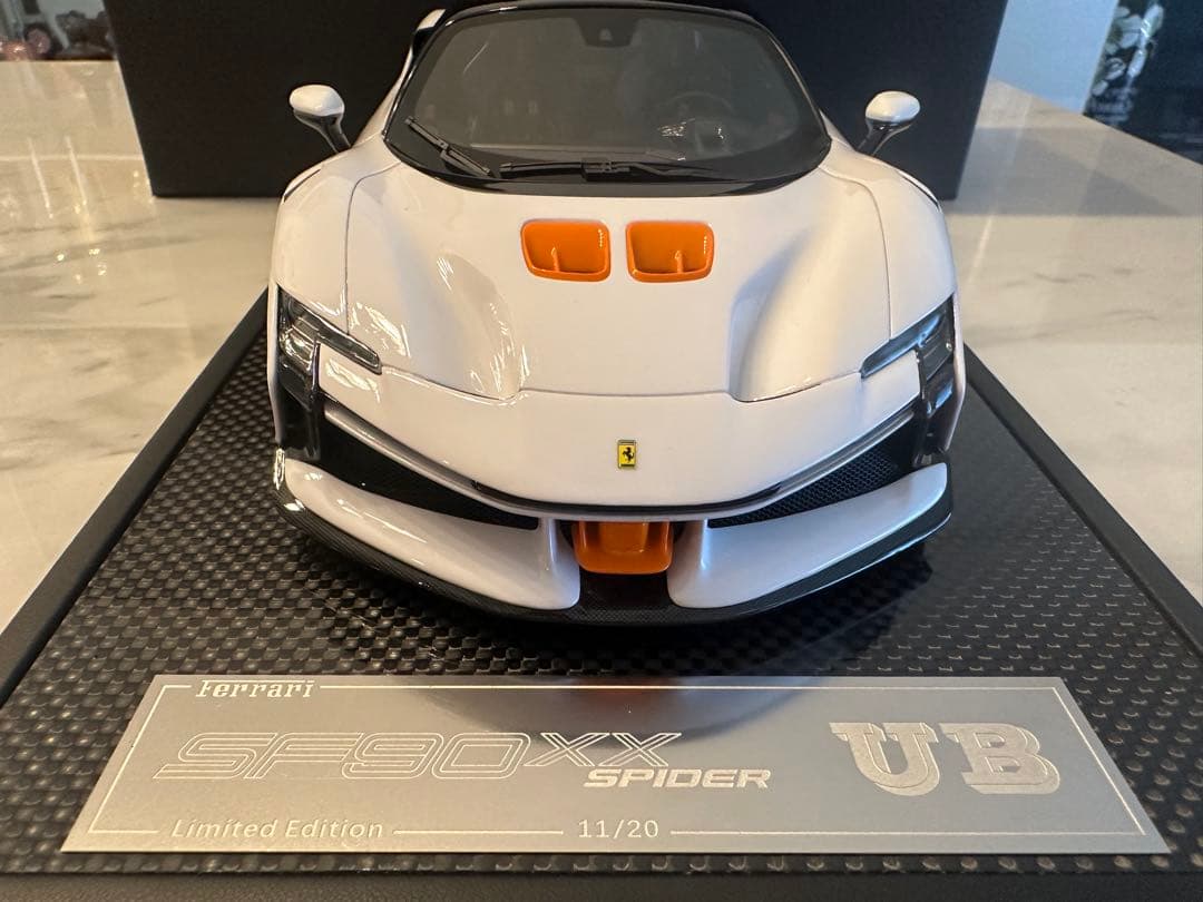 UB MODEL 1/18 フェラーリ SF 90 XX 限定20台 ミニカー