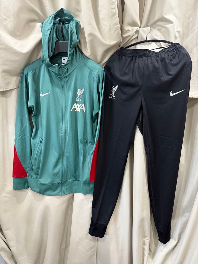 【新品】 リバプールFC トラックスーツ トレーニング グリーン　24/25