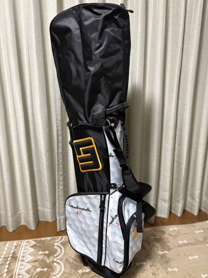 LoudMouth キャディバッグ