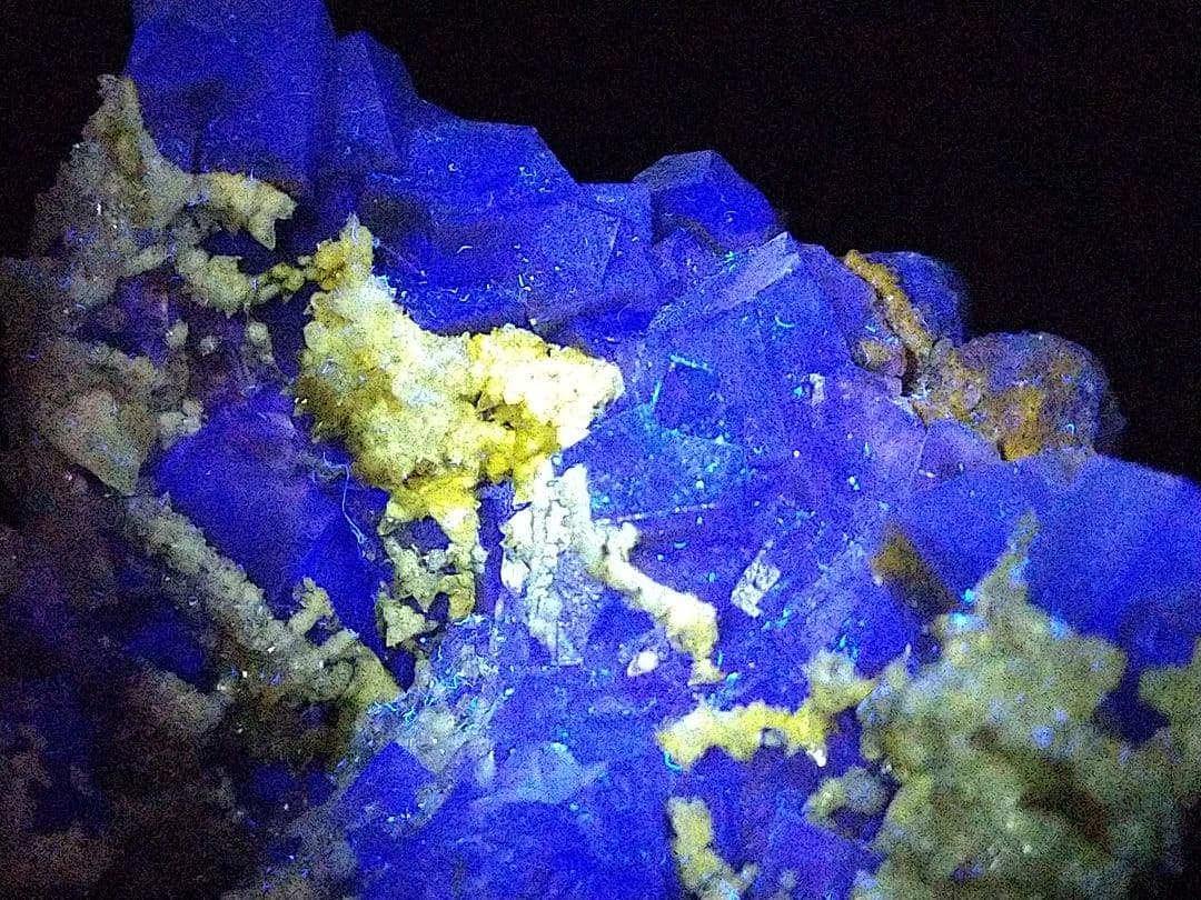 鉱物標本 フローライト 蛍石 カルサイト 方解石 共生標本 蛍光 大型サイズ