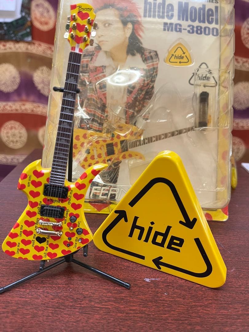 ミュージシャン hide Model MG-3800