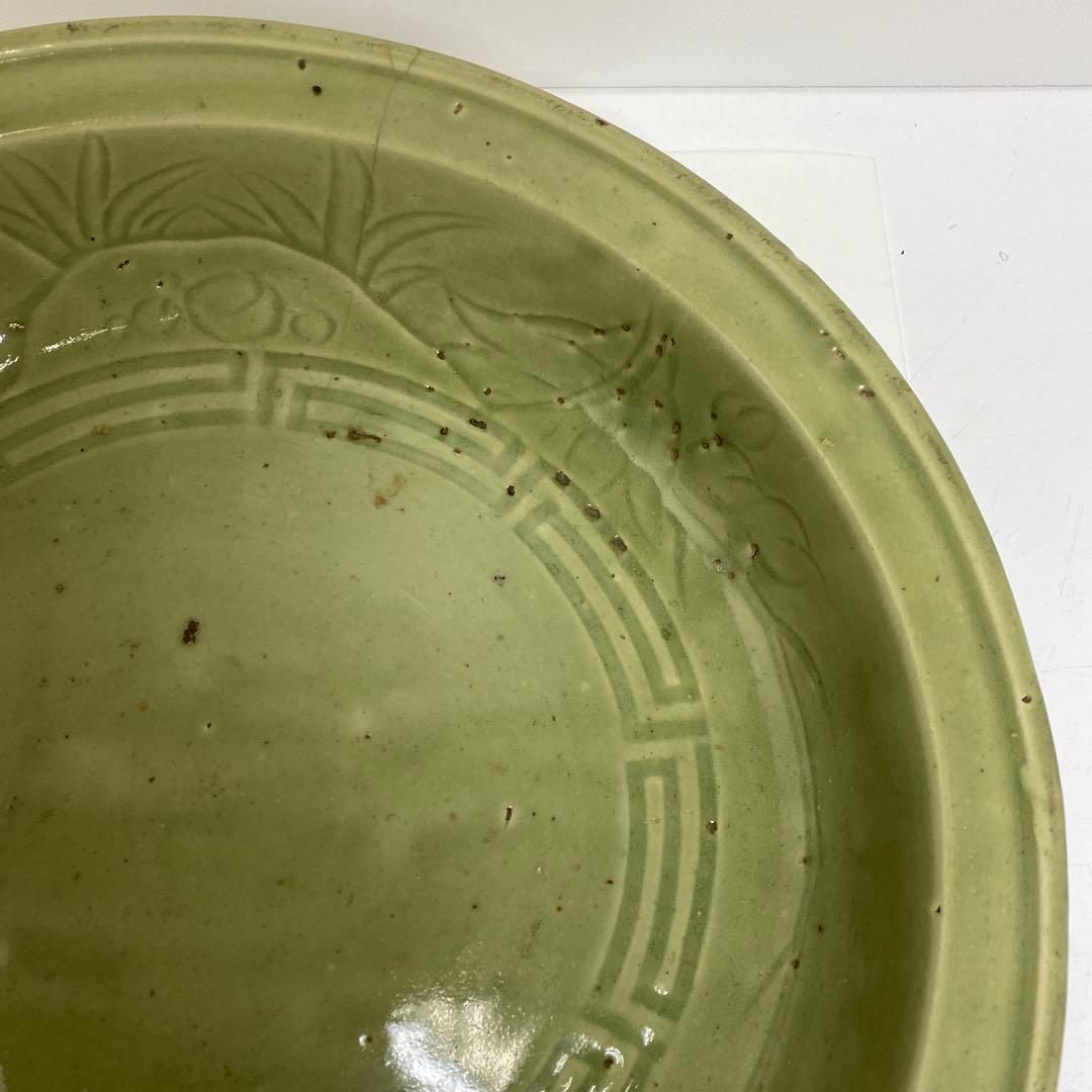 江戸初期　初期伊万里　青磁大皿　木箱付　幅約38.2㎝　東さ8-0104①