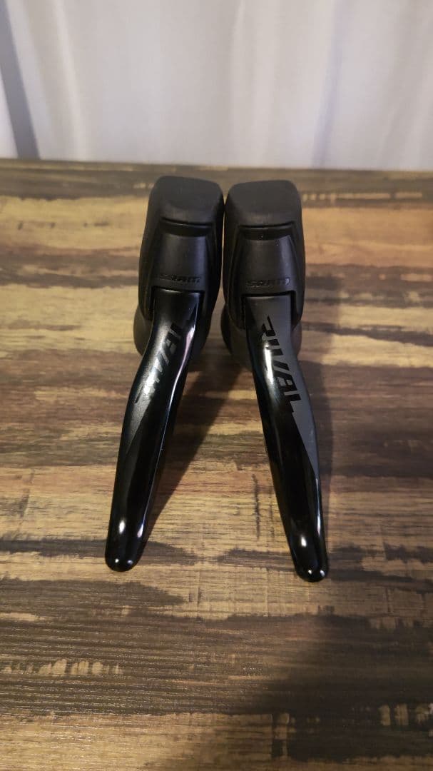 SRAM RIVAL eTap AXS 12速