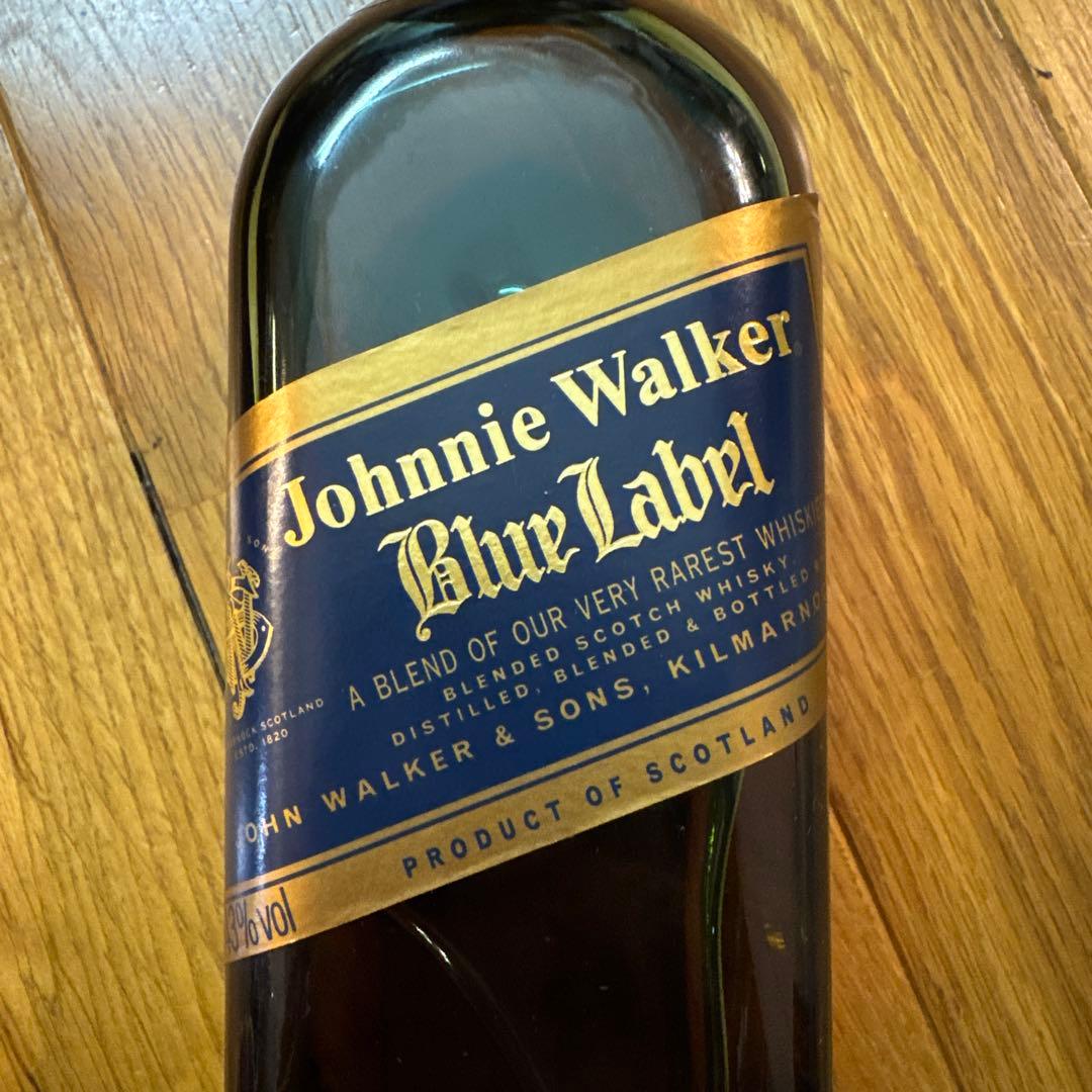 ジョニーウォーカー　ブルーラベル　旧ボトル