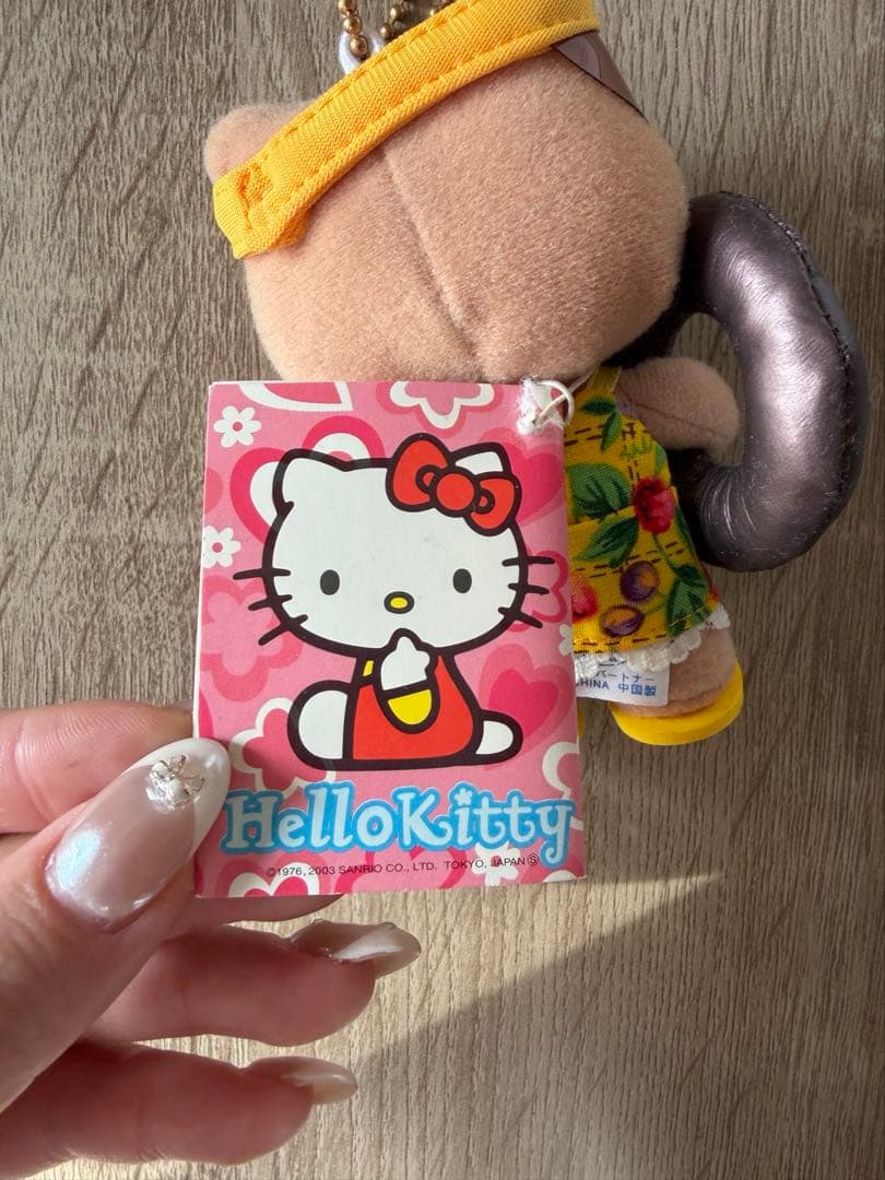 ハローキティ キーホルダー　ぬいぐるみ　黒ギャル