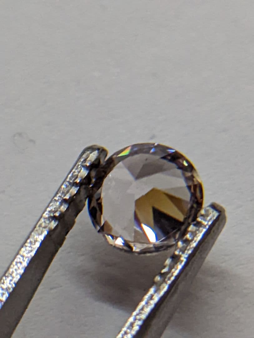 【希少】ハーツレンジ産 天然ジルコン 0.95ct ルース