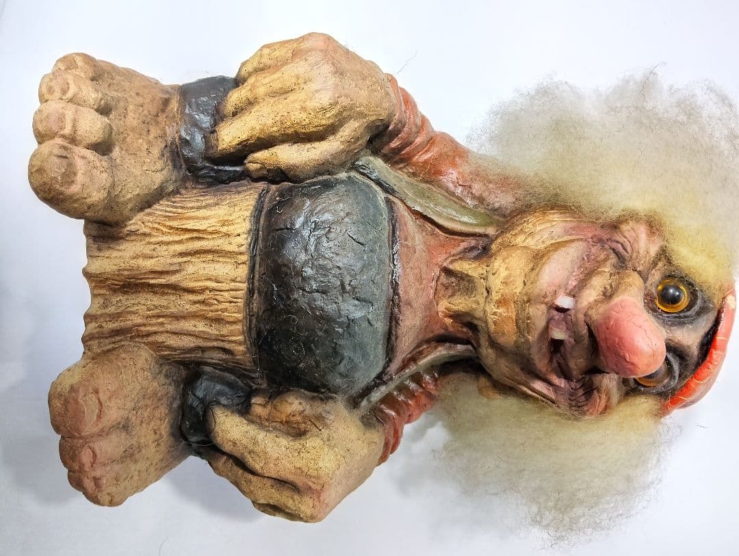 ノルウェートロール人形