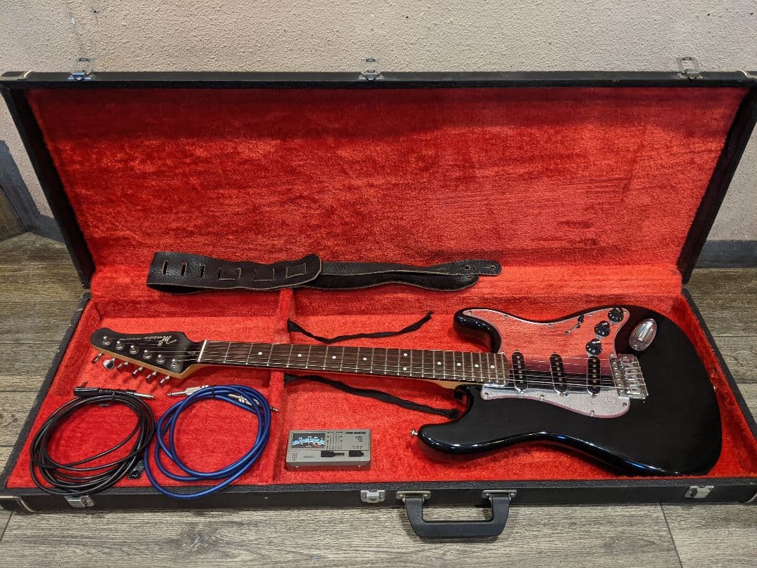 MAVIS メイビス ストラトキャスター、ハードケース付き！