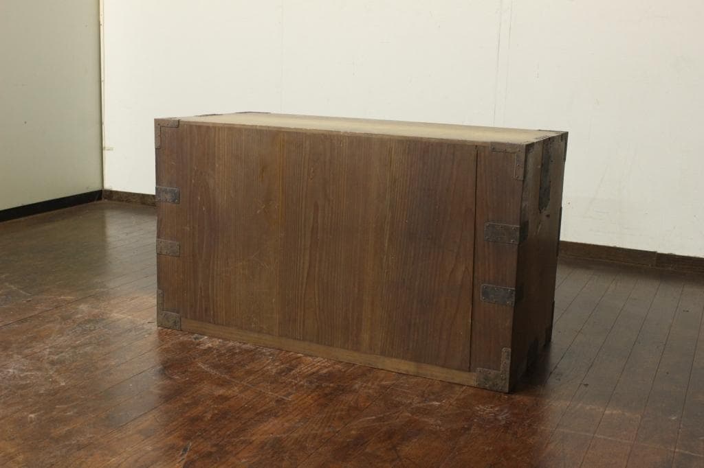 古い時代箪笥 前桐古家具/和家具/和骨董/店舗什器/ローボード/チェスト/収納