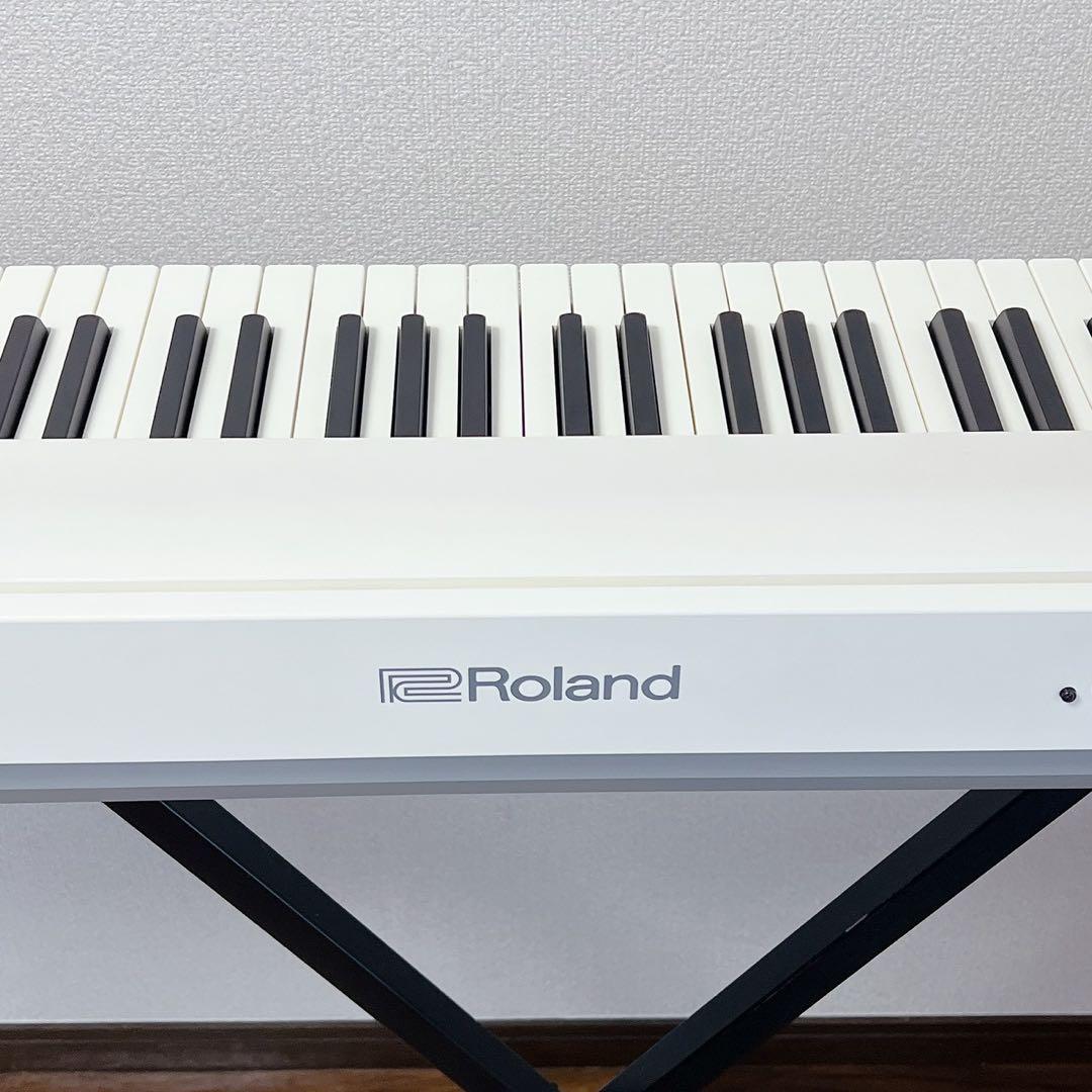 2023年製 Roland FP-30X 電子ピアノホワイトスタンドペダル 楽譜