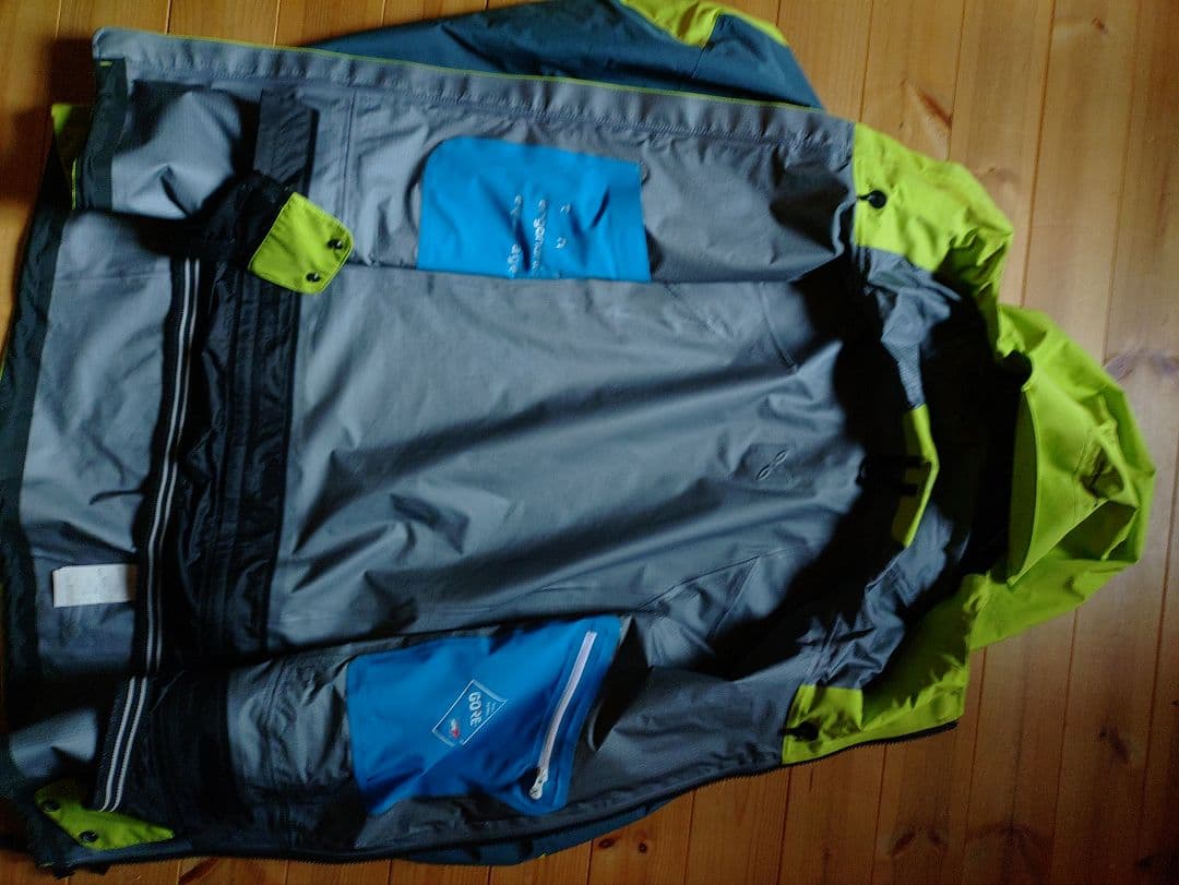 MONTURA ST. ANTON PROのJACKET とpantsのセット