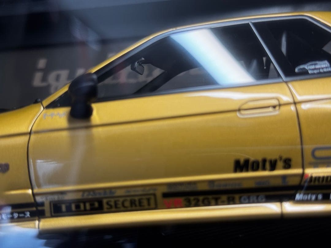 絶版希少 TOP SECRET GT-R (VR32) Gold