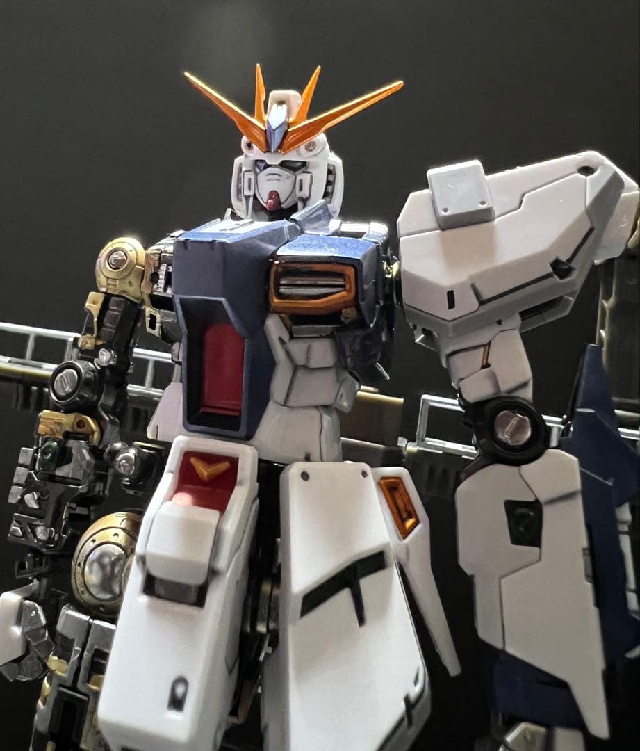 RG 1/144 νガンダム　ダブルフィンファンネル装備型サイドF限定完成品