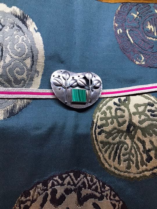 作家もの　大きな一点物帯留特集　純銀と縞瑪瑙　浮かせ彫り　ボタニカル