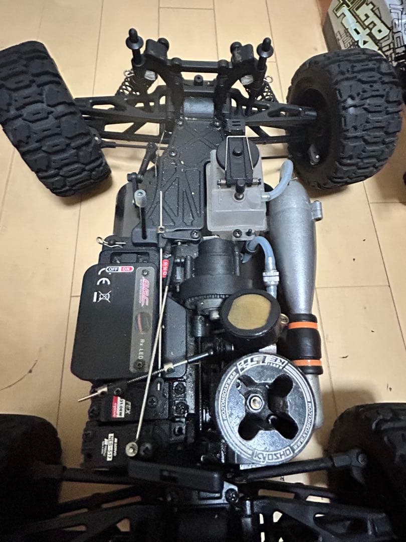 KYOSYO ニトロトラッカー　エンジンラジコンカー