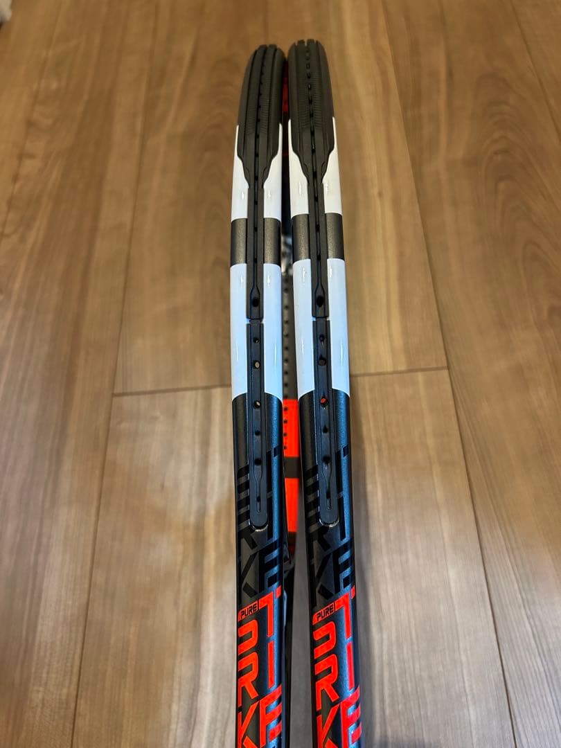 未使用品　バボラ　ピュアストライクVS G2 2本セット　BabolaT