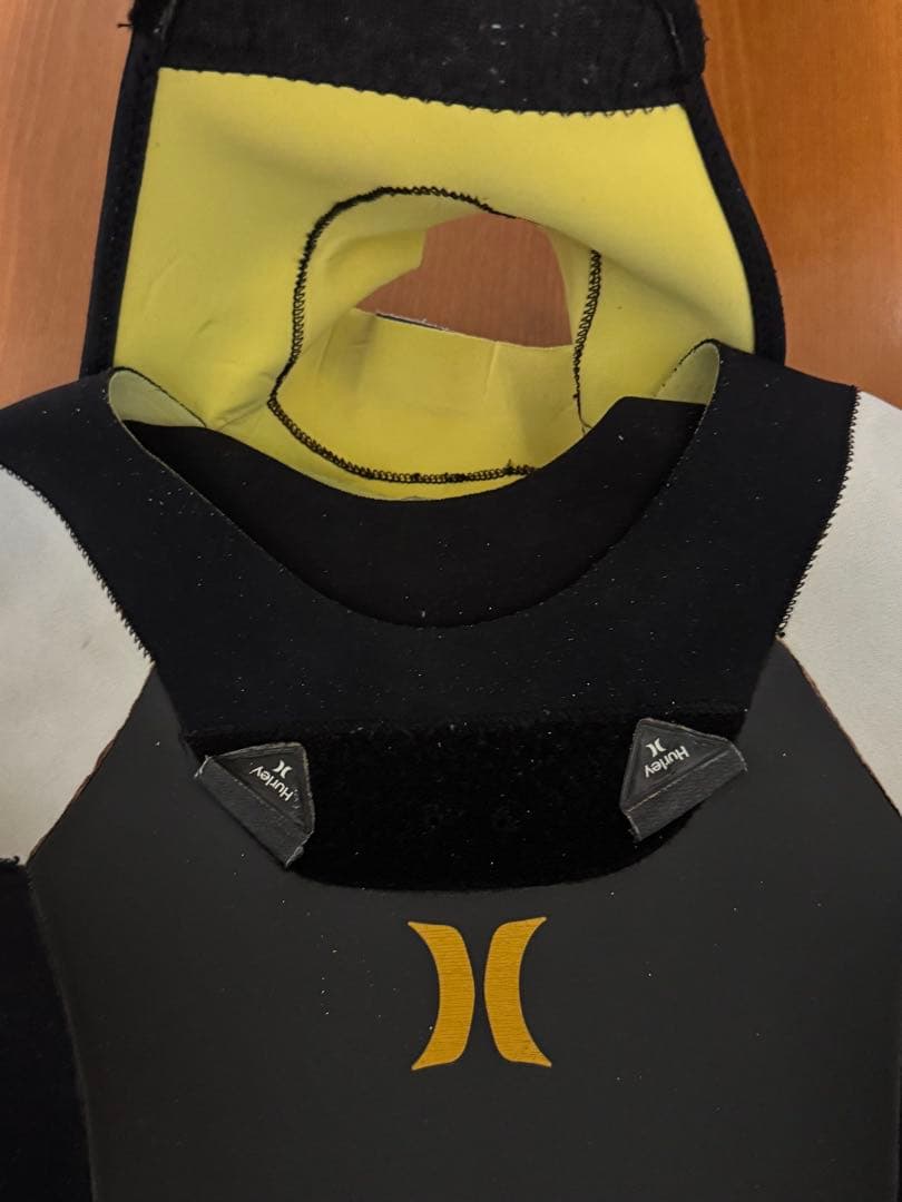 Hurley 5mm/3mm セミドライ