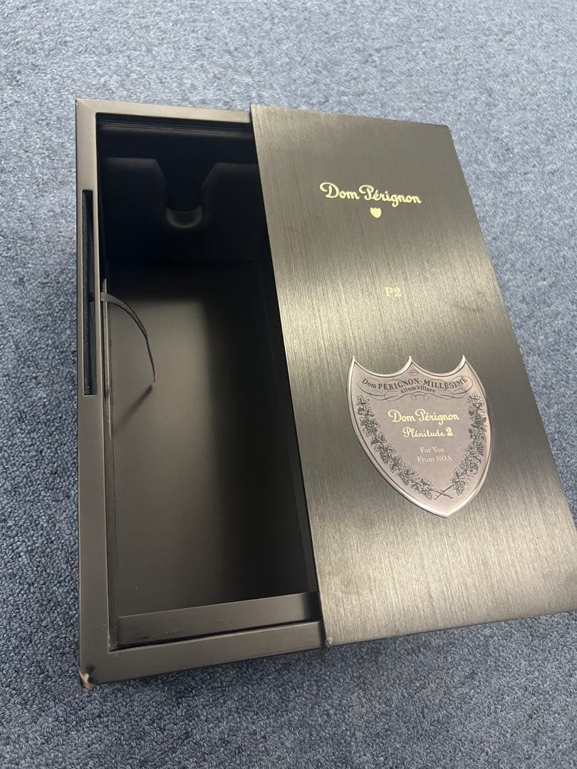 【進撃のノア】激レア　p2 シャンパンケース