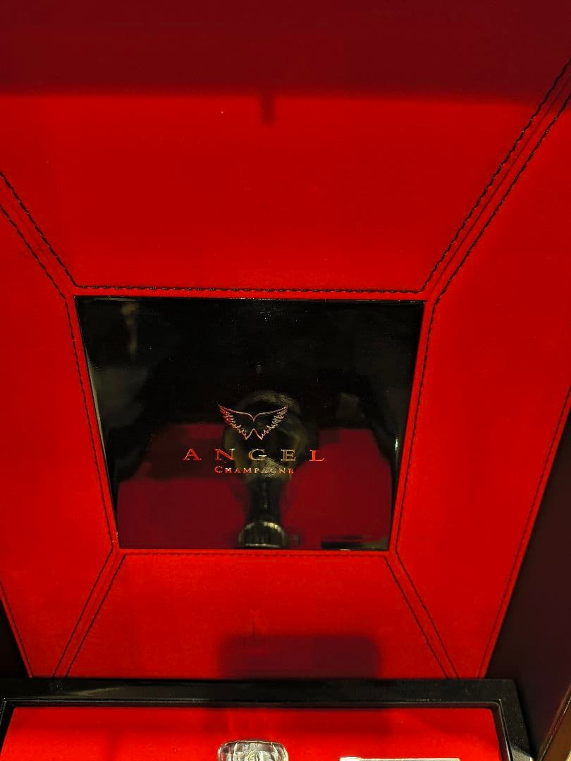新品ANGEL シャンパン シリアル　ヴィンテージ2004 　エンジェル