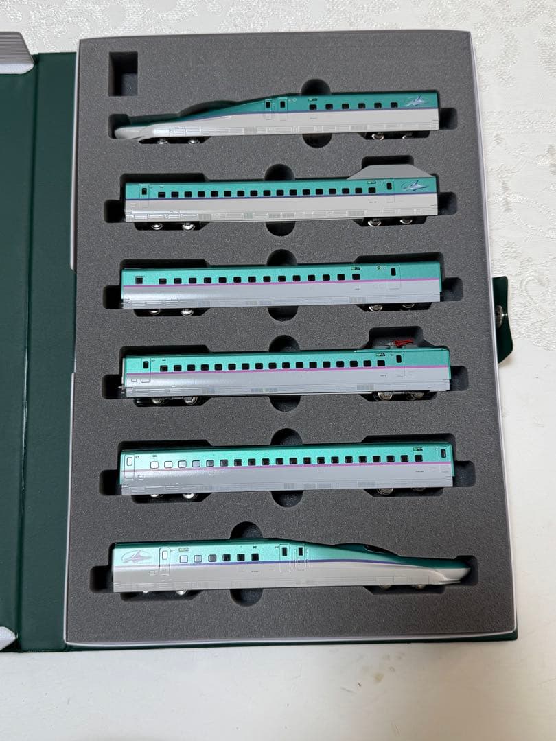 KATO E5系新幹線「はやぶさ」 6両編成