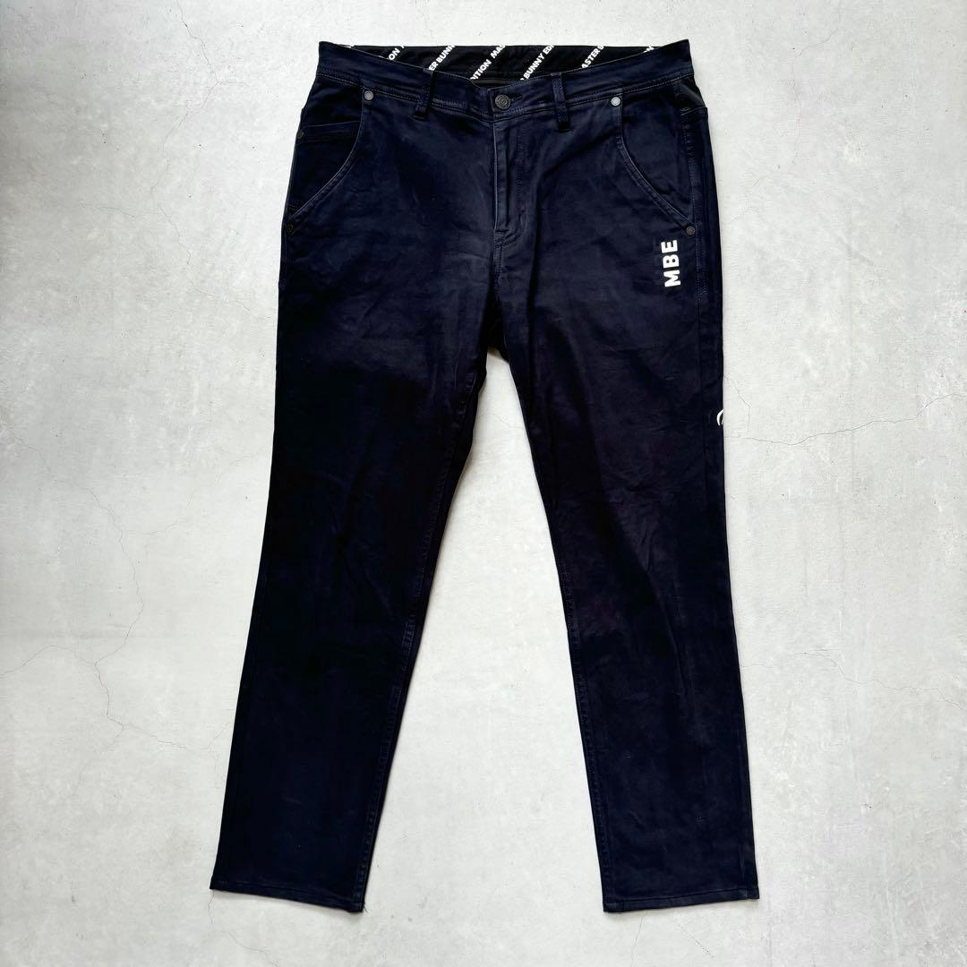 MASTER BUNNY EDITION ストレッチロングパンツ ロゴ 紺 4