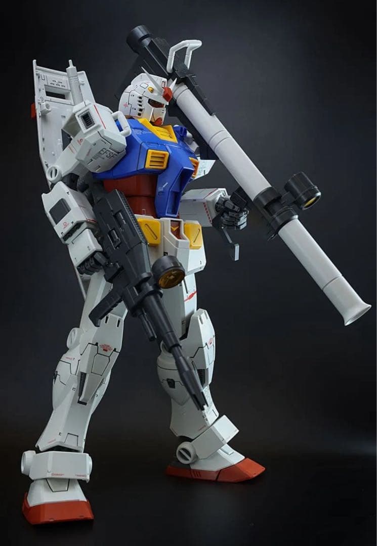 1/35 RX-78-2 ガンダム 水転写デカール付き 発光ユニット付き