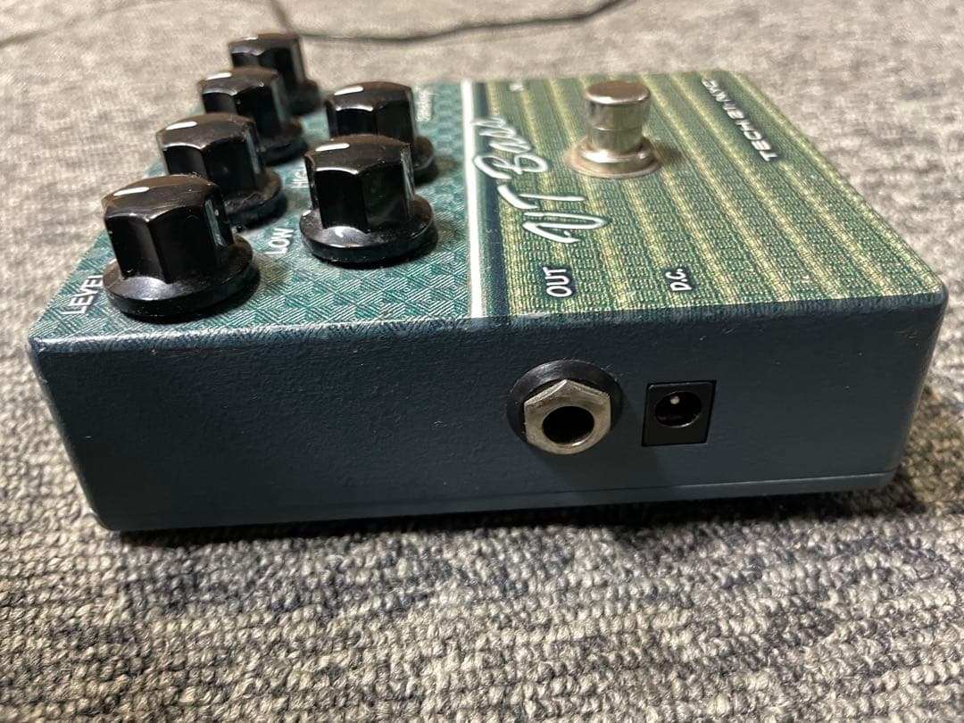 TECH21 Sansamp VT Bass アンプシミュレーター
