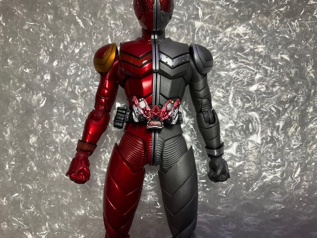 ピンクの猫様S.H.Figuarts真骨頂 仮面ライダーWヒートメタル 風都探偵