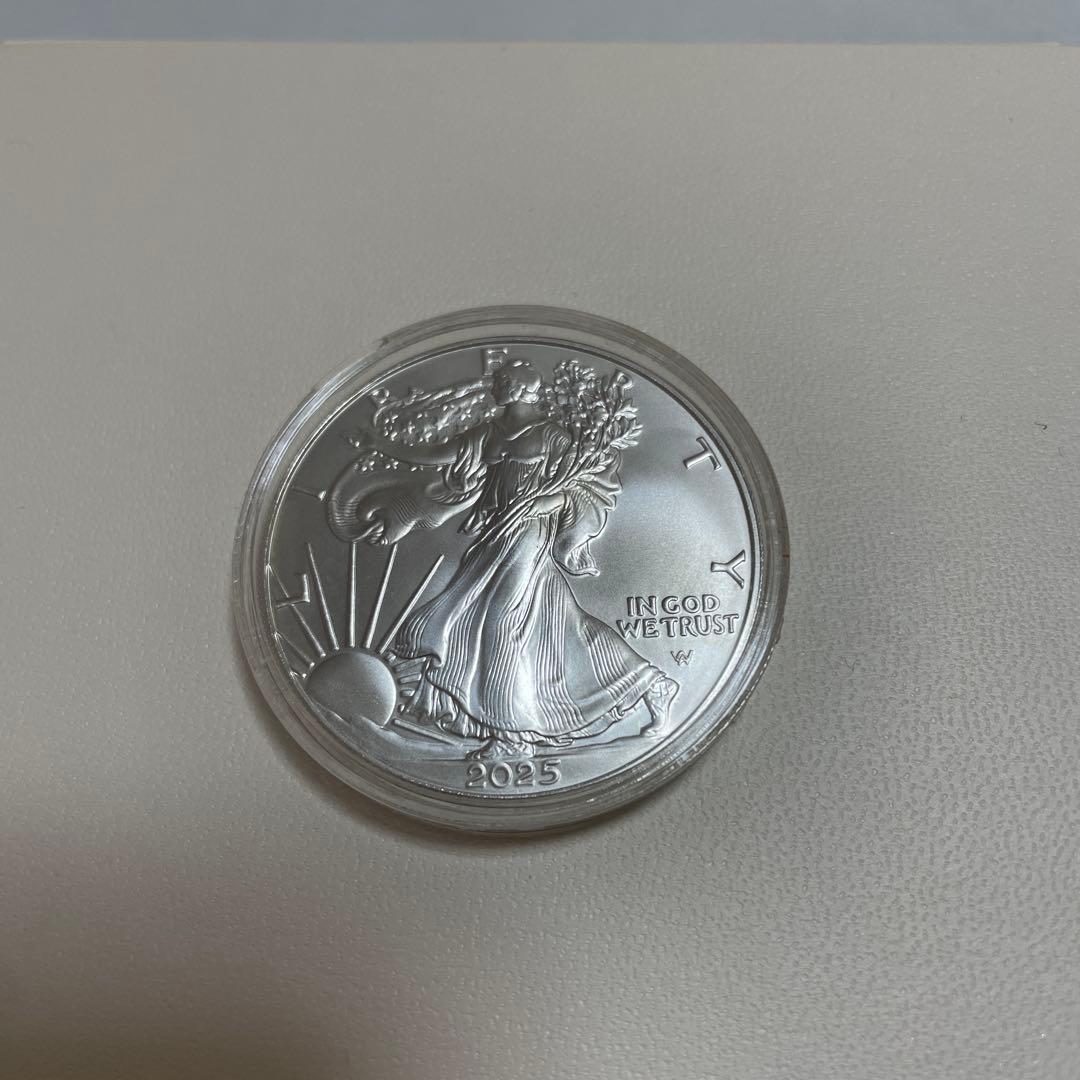 メ*ー様 新品　2025年　アメリカ　ウォーキングリバティ　純銀　1オンス