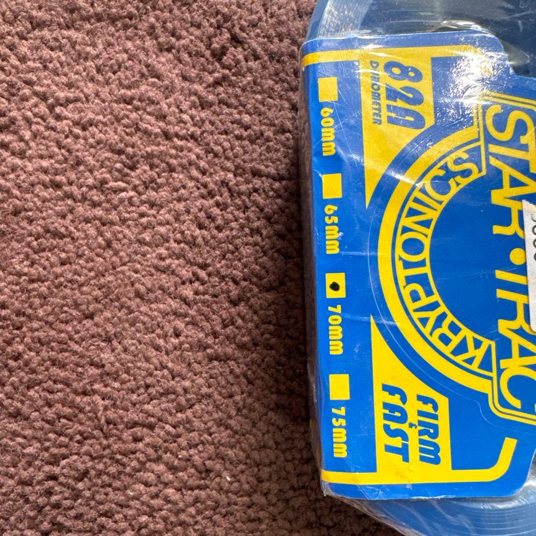 Kryptonics Star-Trac 70mm82a青ウィール4個セット