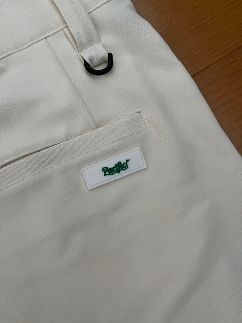 Pacific golf club ホワイト プリーツスカート