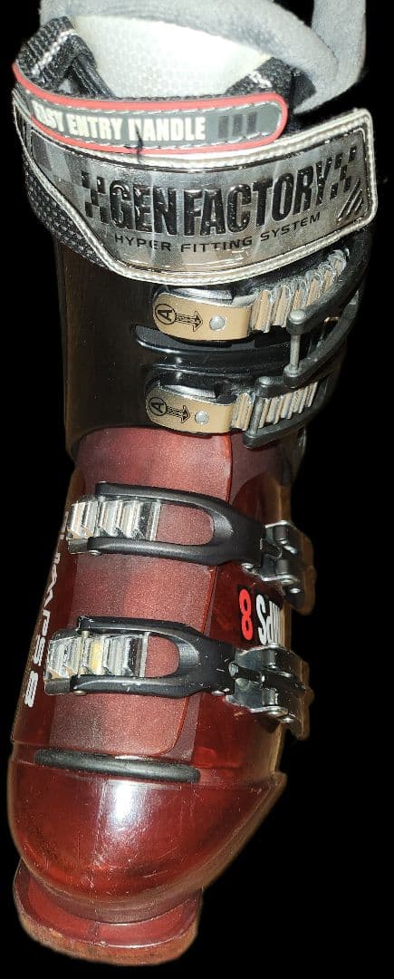 GEN FACTORY　ゲンファクトリー　バンプス8　BUMPS8　スキーブーツ