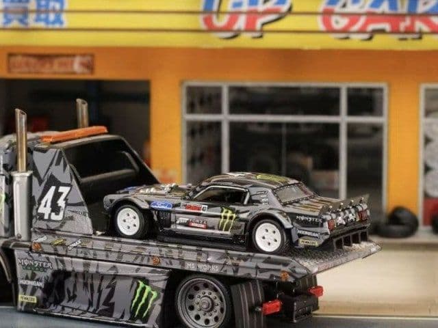 1/64 Hoonicorn Monster フーニガン モンスター Ford