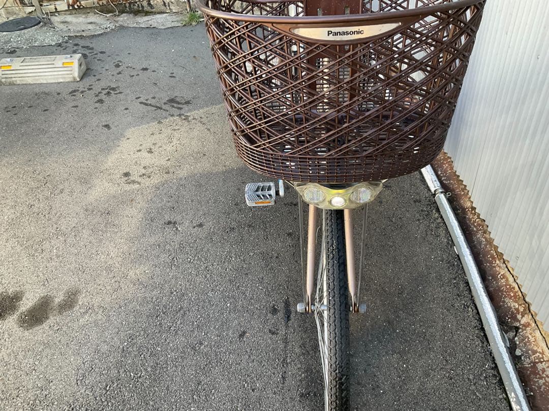 パナソニック新機種電動アシスト自転車vivi26インチシルバー系アルミボディー