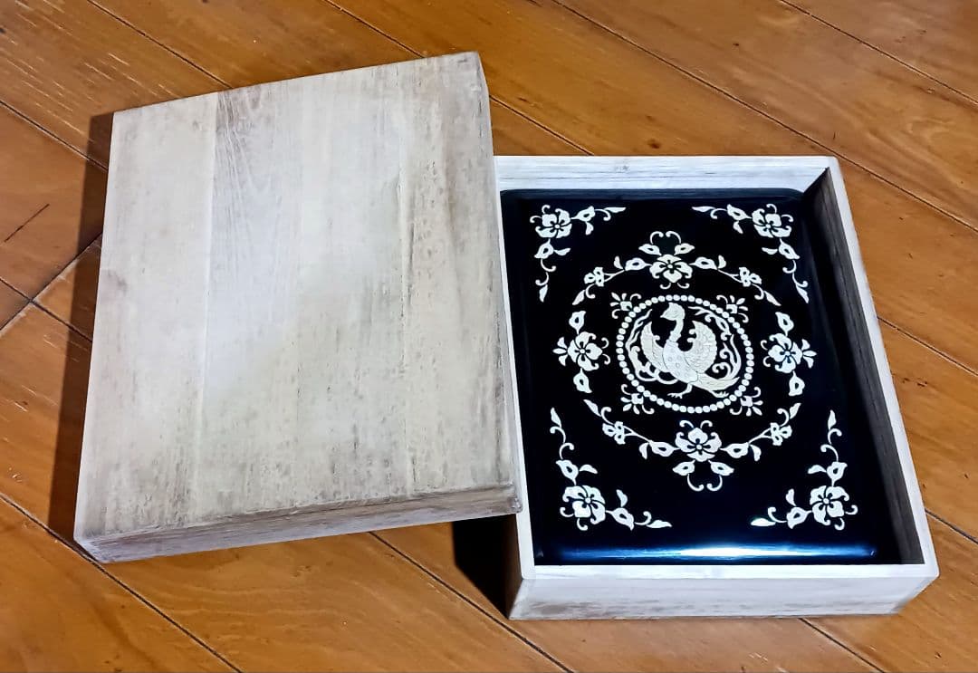 奈良漆器 正倉院文螺鈿硯箱 硯,水滴,唐墨2丁付 書道具