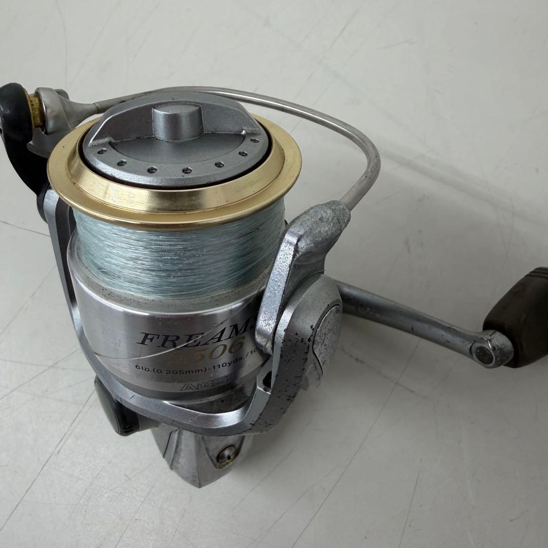 リール　2個セット　Daiwa FREAMS スピニングリール　シマノ　ナスキー