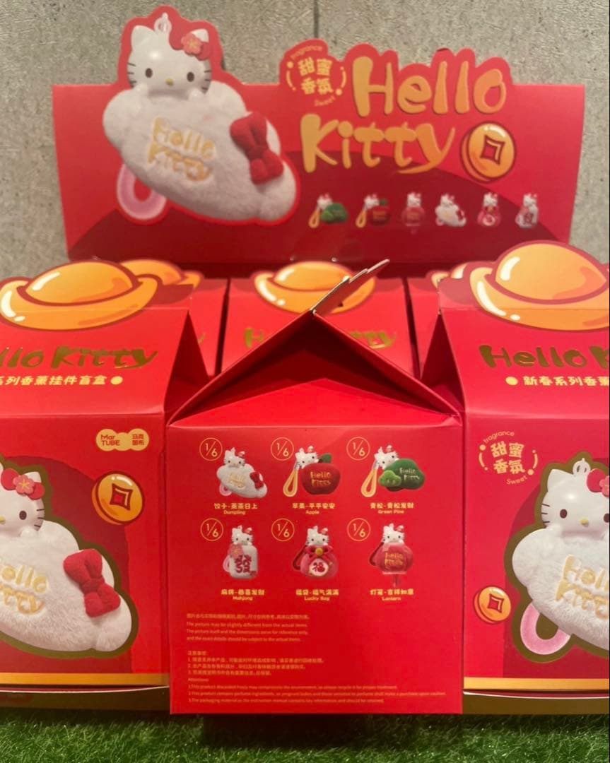 ハローキティ　キーホルダー　ブラインドボックス　旧正月限定モデル　6個セット