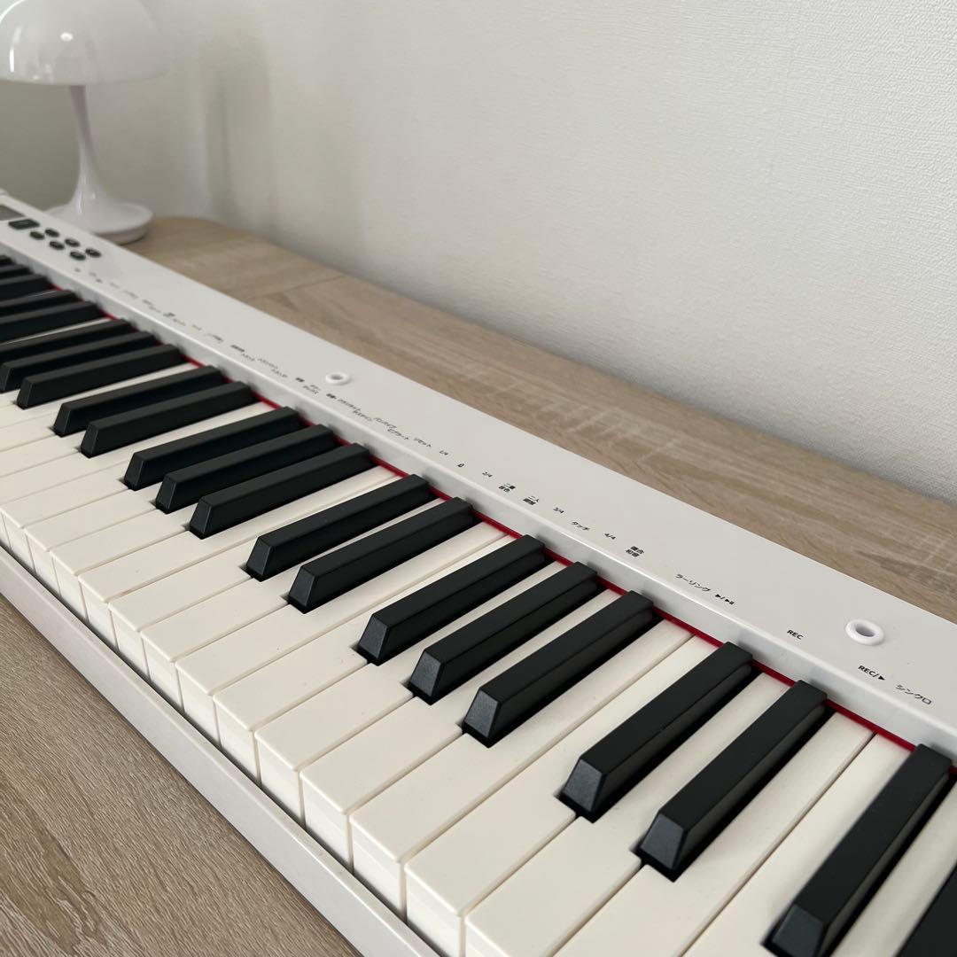 【美品】NikoMaku 電子ピアノ 88鍵盤 スタンド・ペダル付き 送料込み