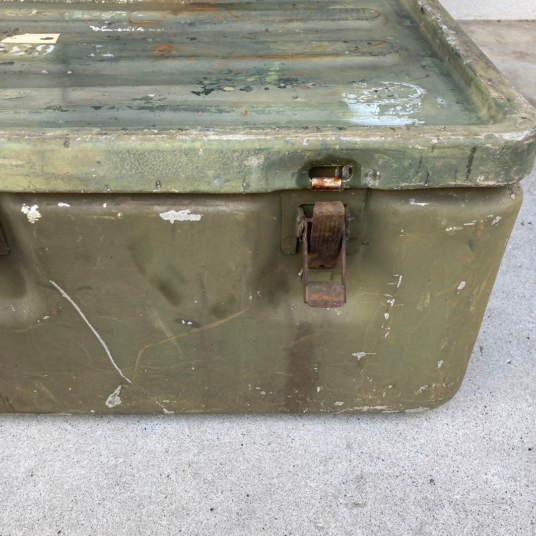米軍　アルミコンテナ