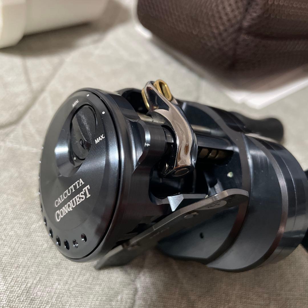 CALCUTTA CONQUEST 31HG 換えスプール付き